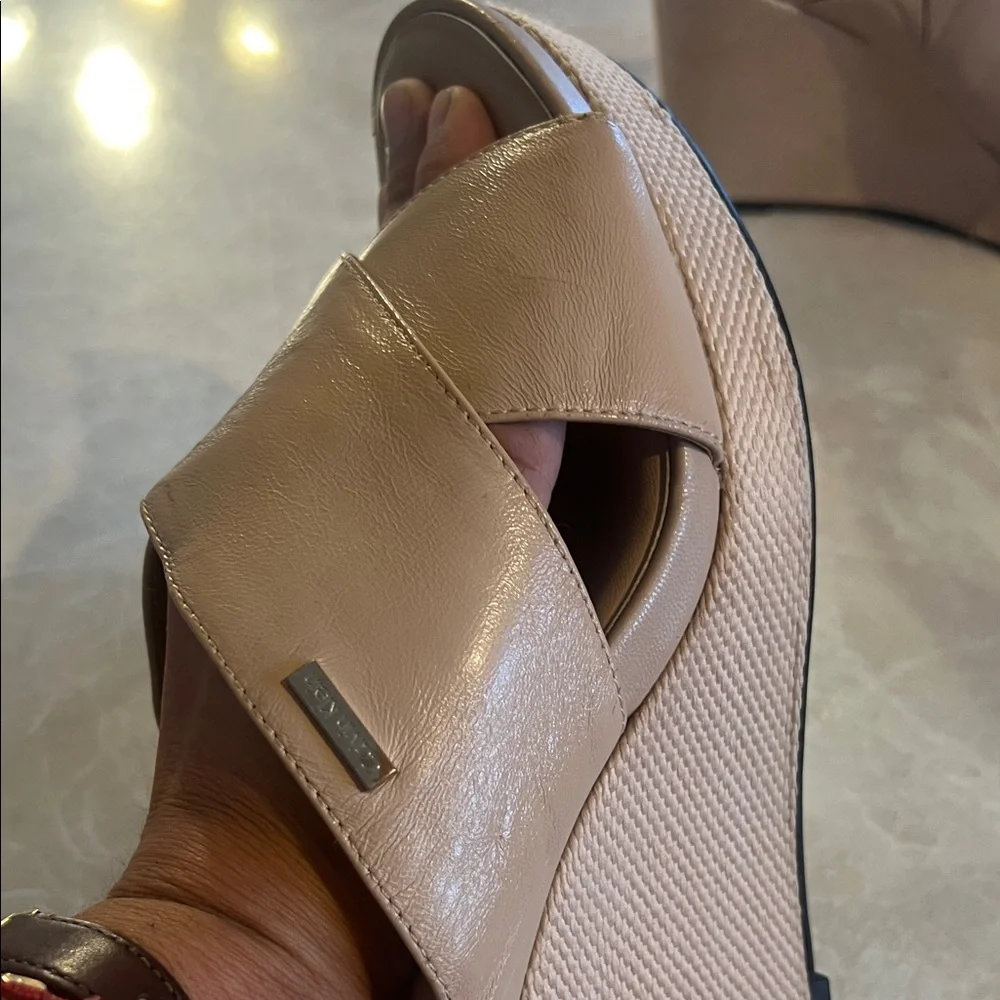 Calvin‎ Klein Tan Leather Wedge Mules Slip On Sandals Women's Size